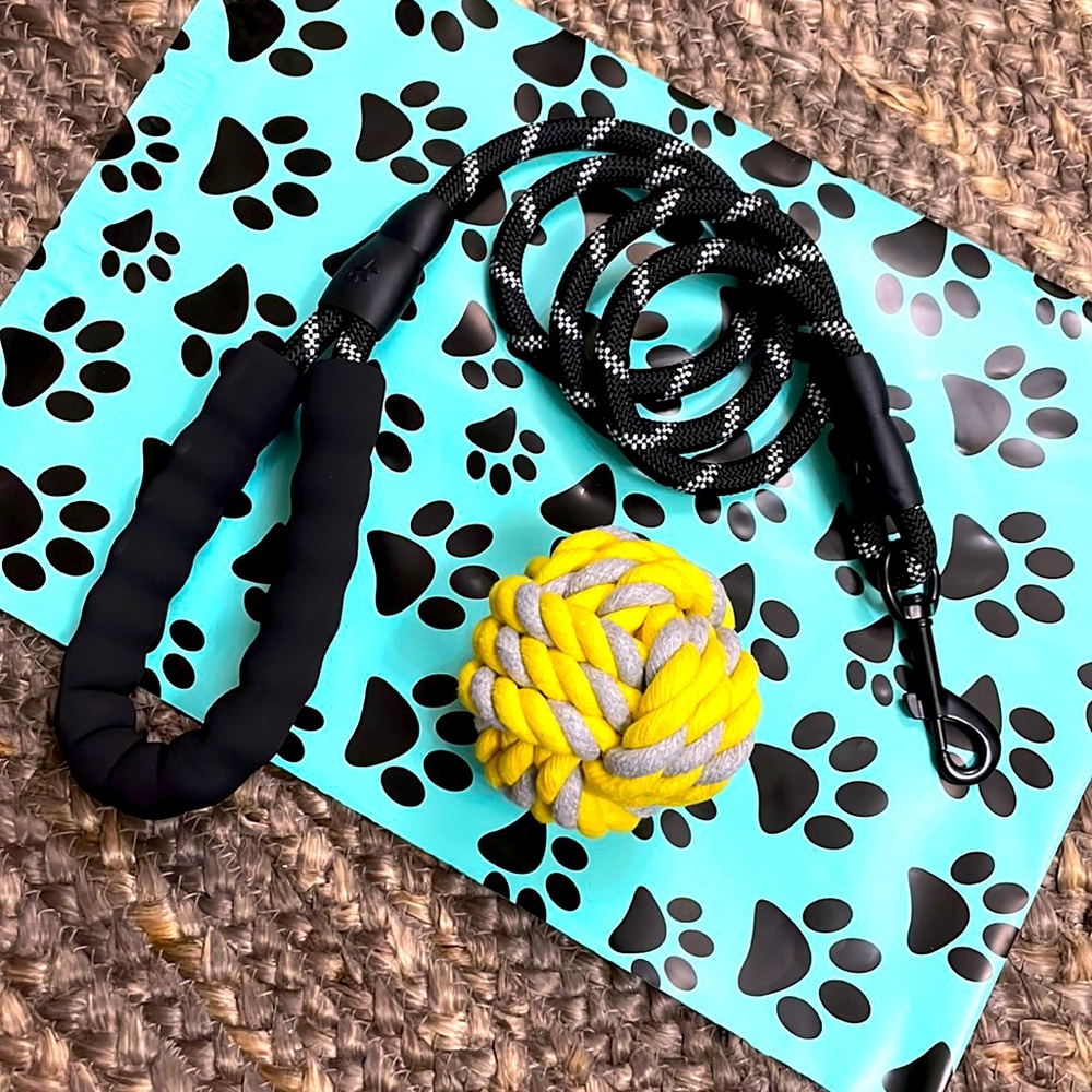 🆕Brand New 🆕🐾🦮Pet Pack 🦮🐾 Dog Gift Bag🦴🐾🐩